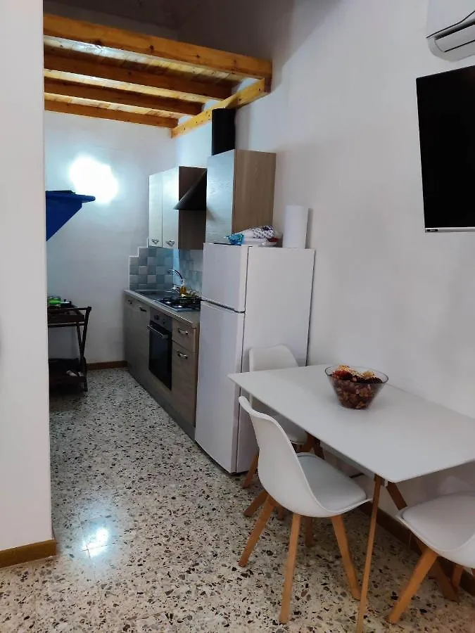 Il Giardino Su Lido Burrone Apartman Favignana 0*,  Olaszország