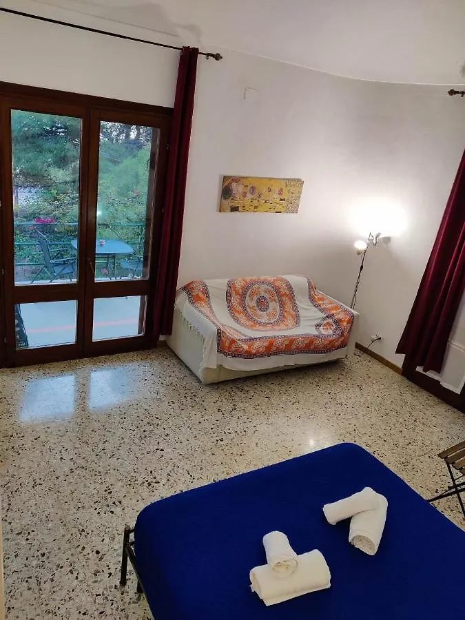 Il Giardino Su Lido Burrone Apartman Favignana 0*,  Olaszország