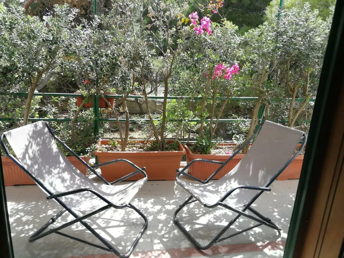 Il Giardino Su Lido Burrone Apartman Favignana